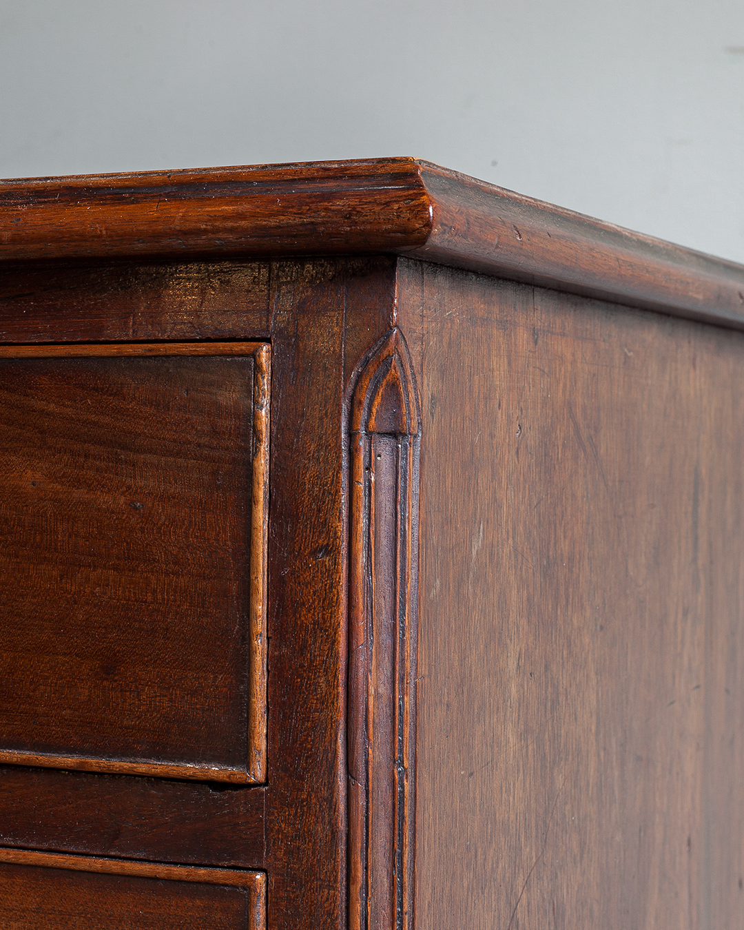 Georgian Chest of Drawers