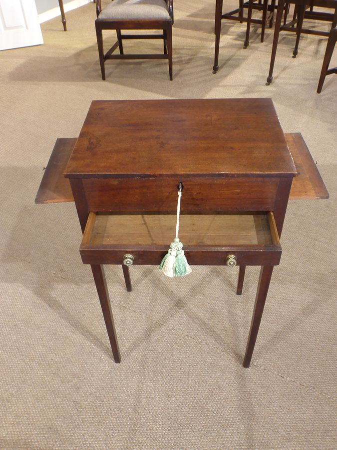 Georgian reading / writing table