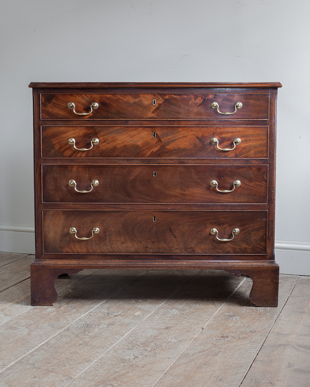 Georgian Chest of Drawers