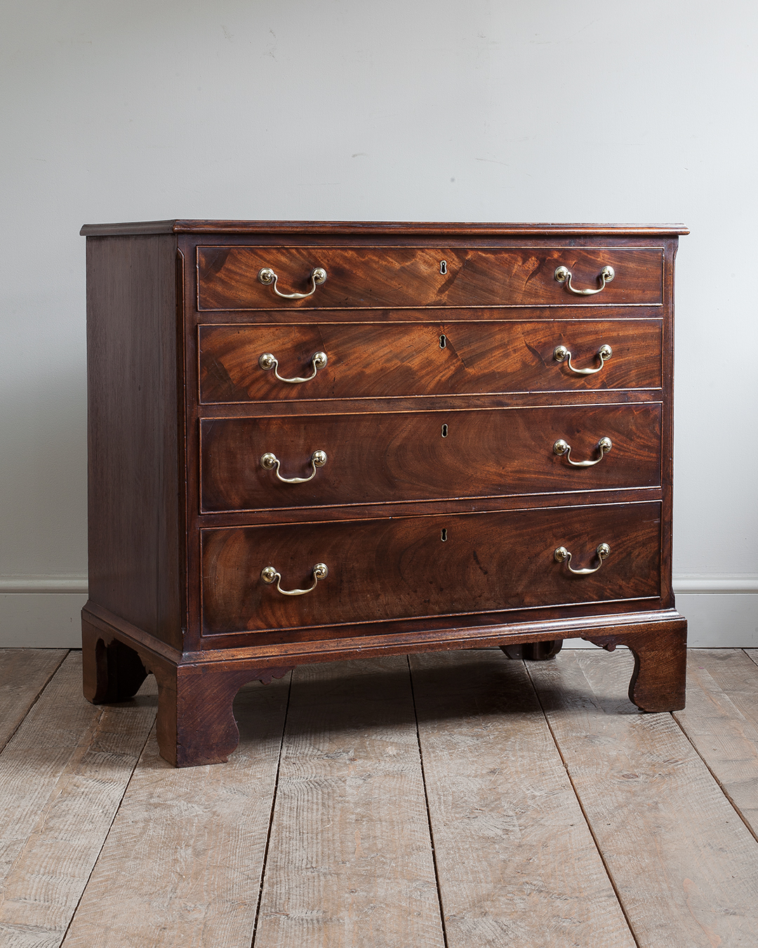 Georgian Chest of Drawers