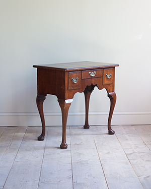 Georgian lowboy