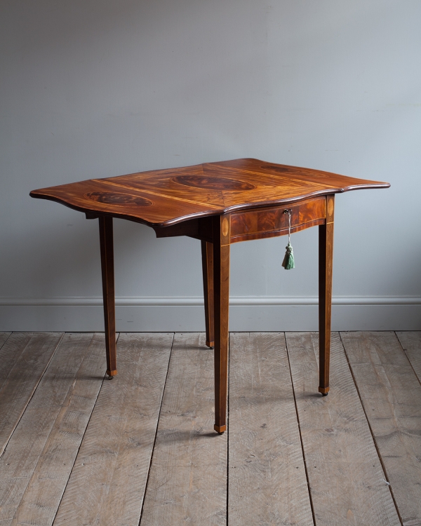 Georgian pembroke table